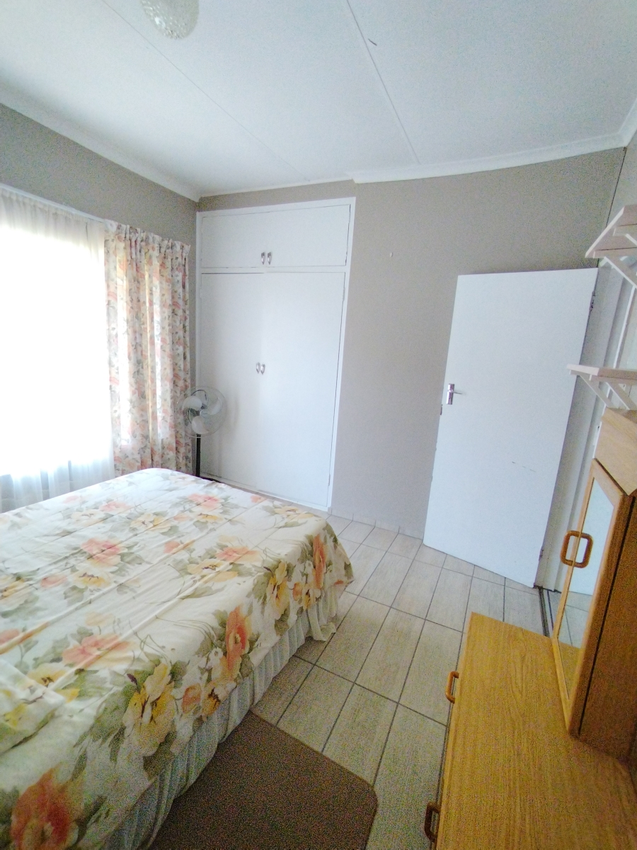 4 Bedroom Property for Sale in Jan Kempdorp Northern Cape